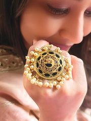 Lata Black Ring