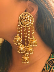 Ojasvi White Kundan Earrings