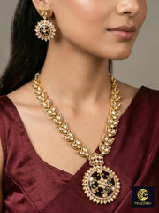 Pratima Black Rajwadi Necklace Set