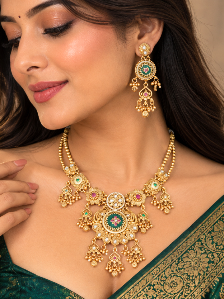 Hemabandhu Necklace Set