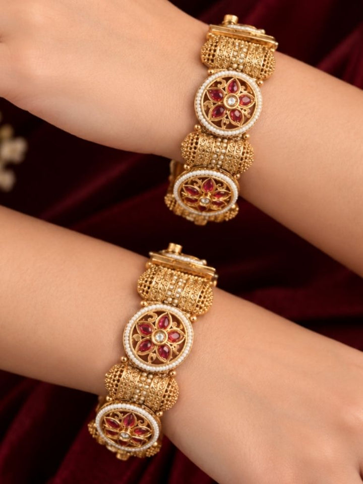 Gangadevi Bangle set (2.4)