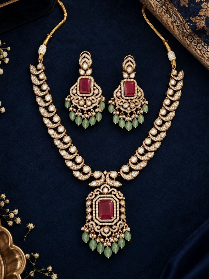 Liberty Necklace Set