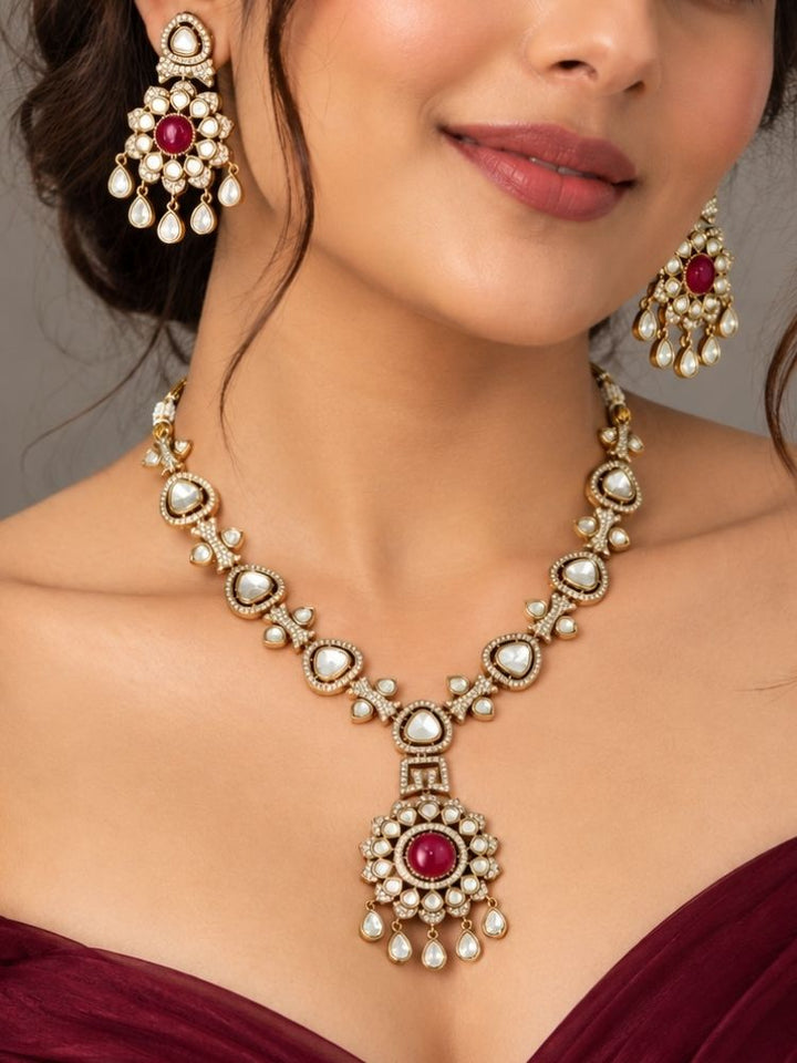 Savannah Red Necklace Set