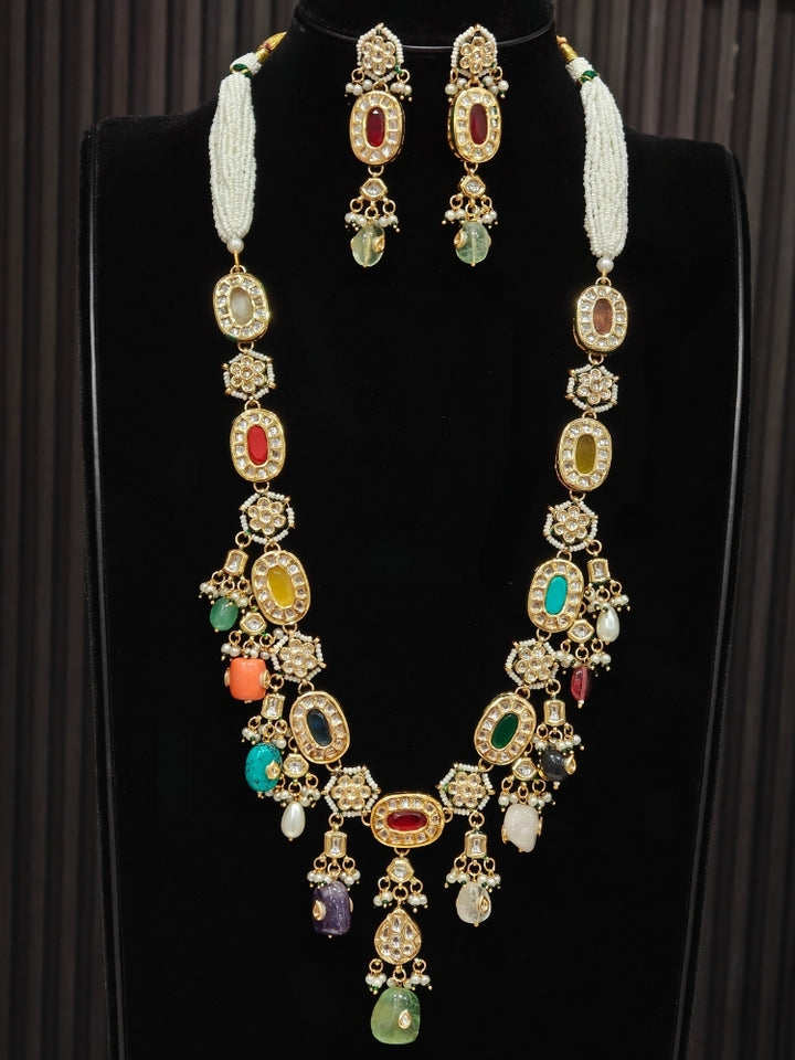 Ratnadeepa Necklace Set