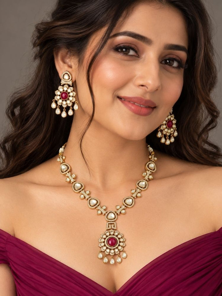 Savannah Red Necklace Set