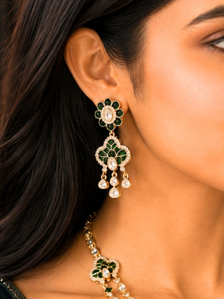 Zamora Green Polki Necklace Set with Maangtikka