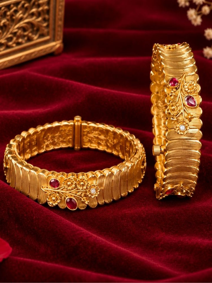 Shilpika Bangle set  (BABU - 17)