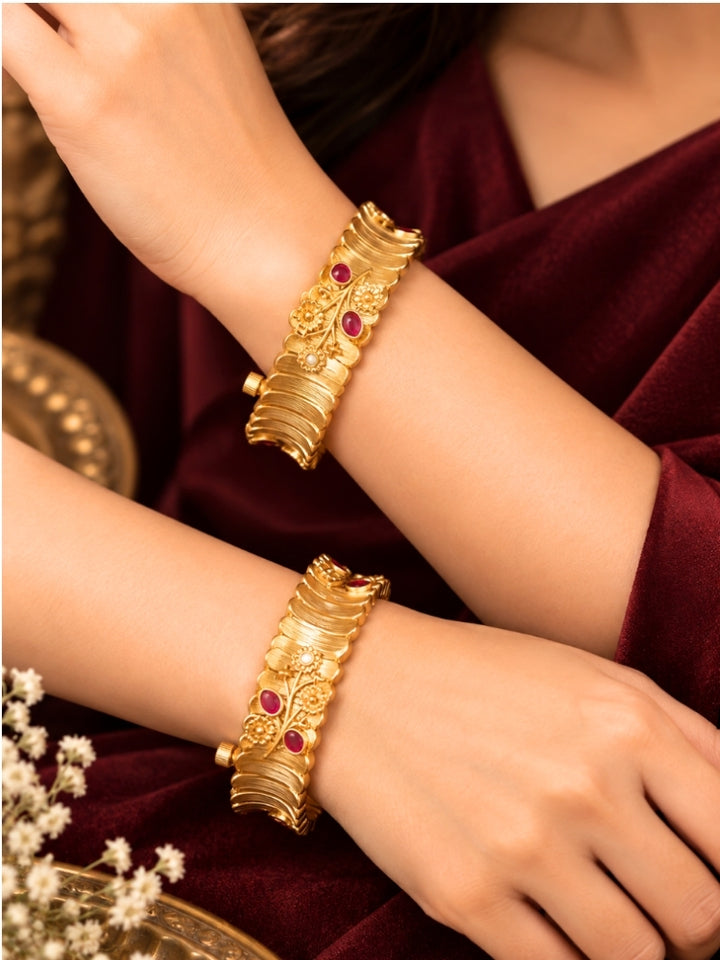 Shilpika Bangle set  (BABU - 17)