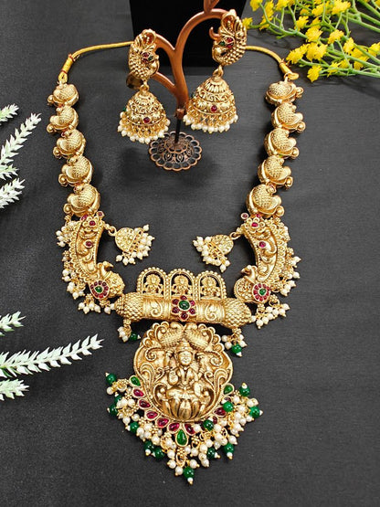 Vidya Temple Necklace Set