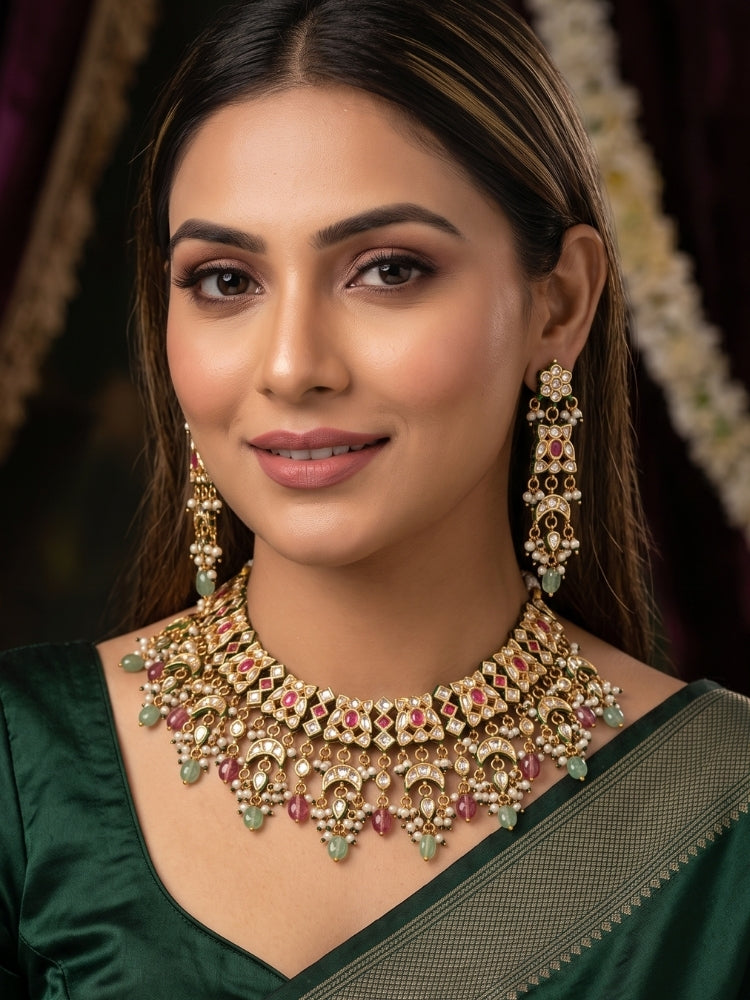 Zohrabano Necklace Set