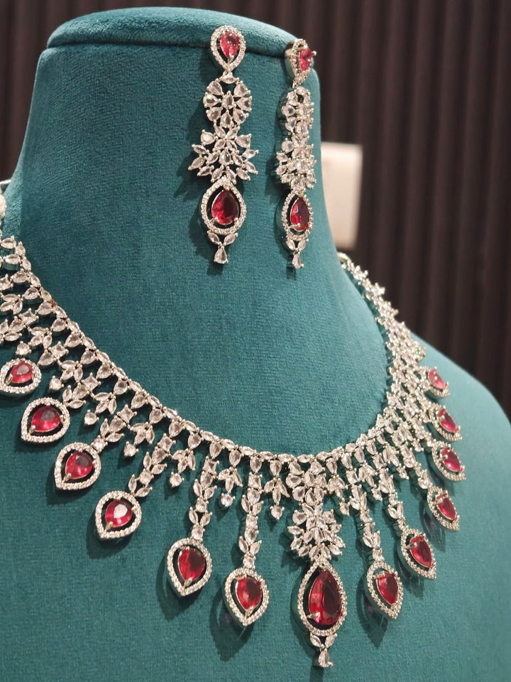 Glisten Zirconia Necklace Set