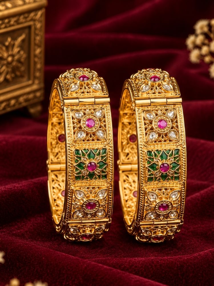 Bahurupa Bangle set