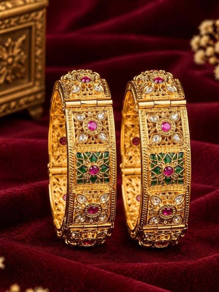 Bahurupa Bangle set