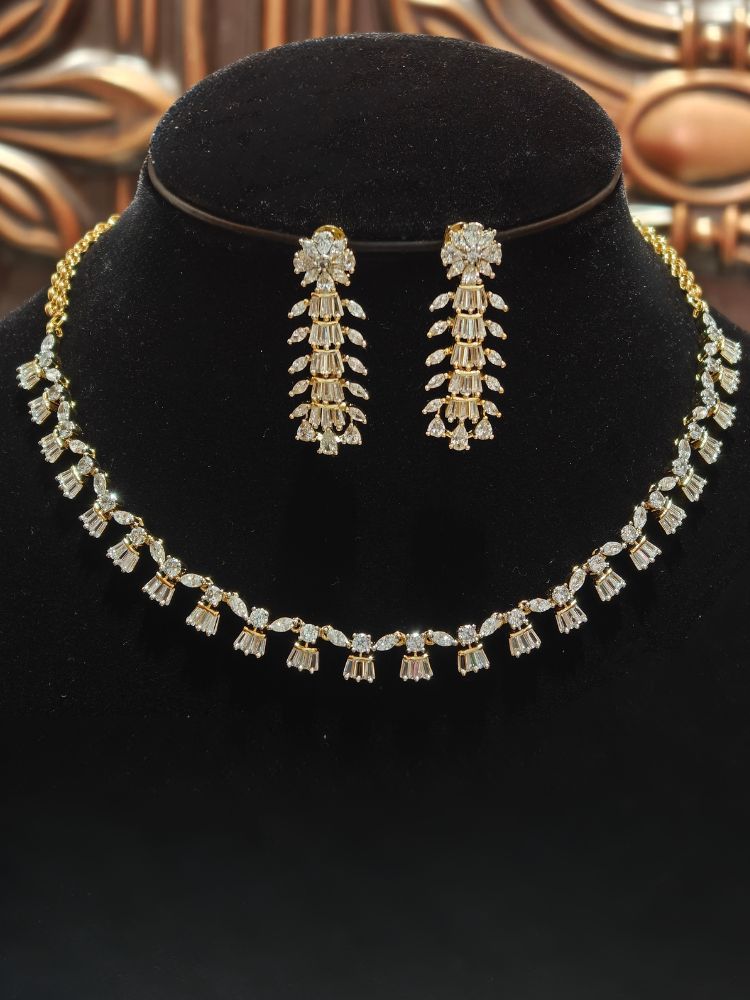 Effie necklace set