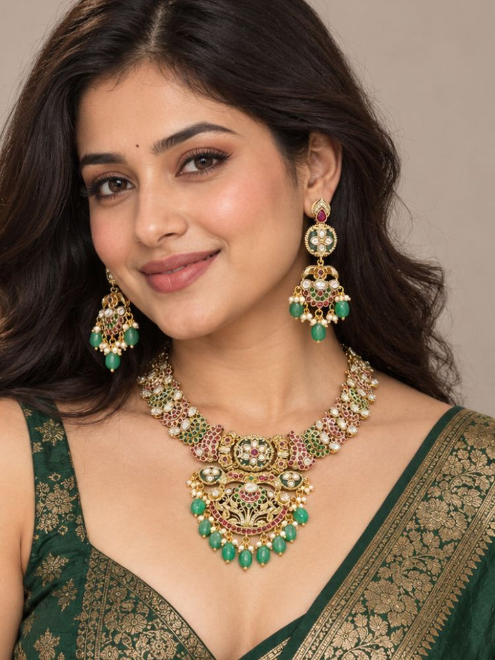 Kavyapriya Necklace Set