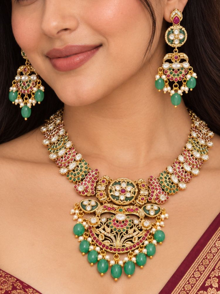 Kavyapriya Necklace Set