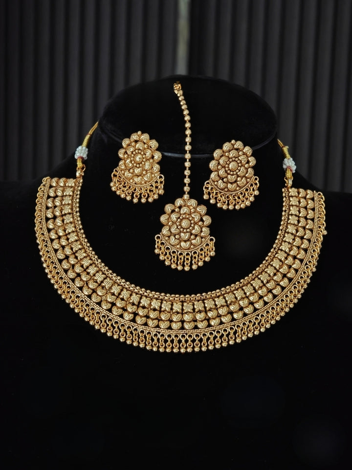 Girnari Necklace set
