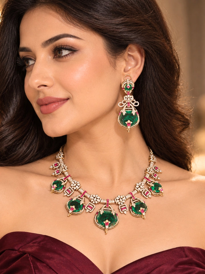 Magdalena Necklace Set