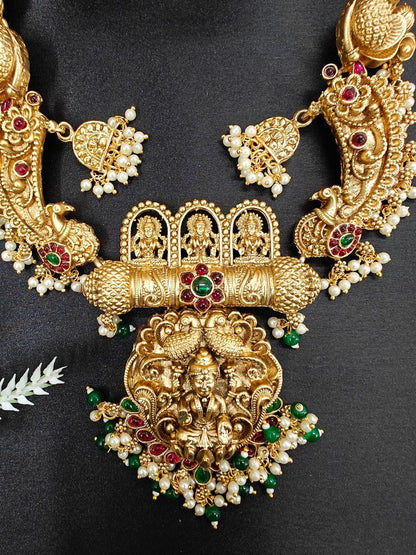 Vidya Temple Necklace Set