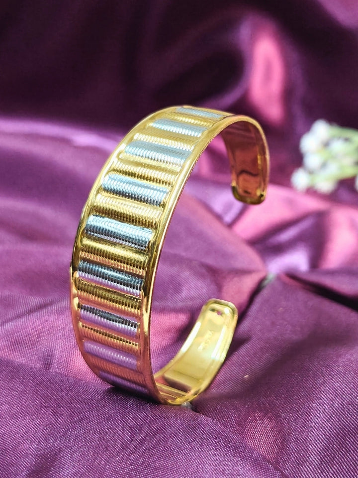 Vionaa Bracelet (Adjustable)