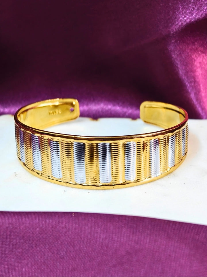 Vionaa Bracelet (Adjustable)