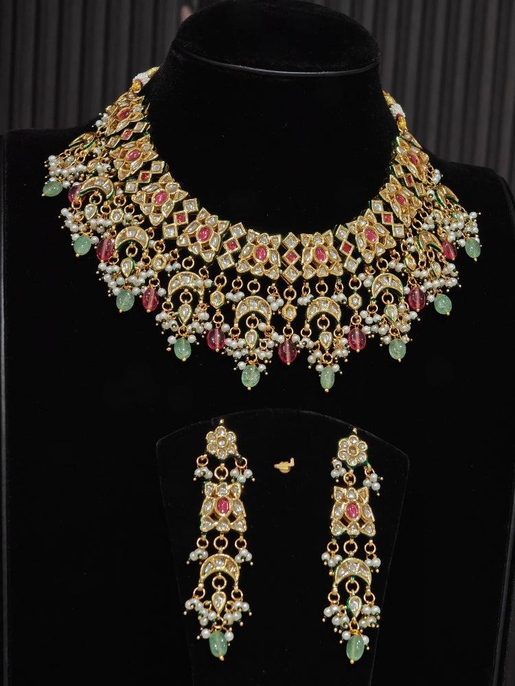 Zohrabano Necklace Set