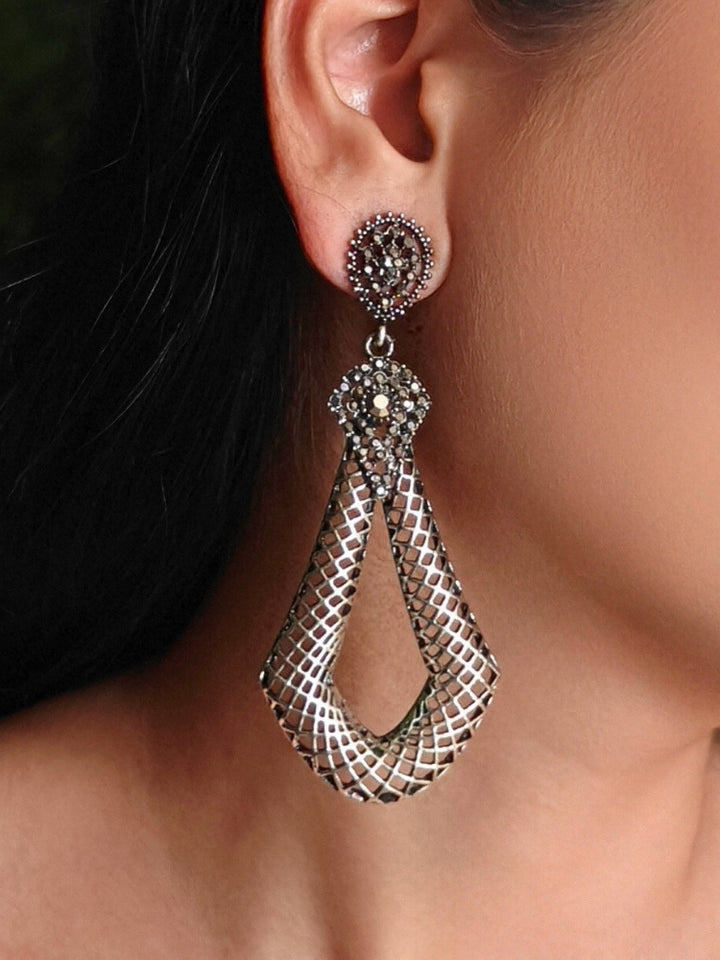 Dipa Earrings