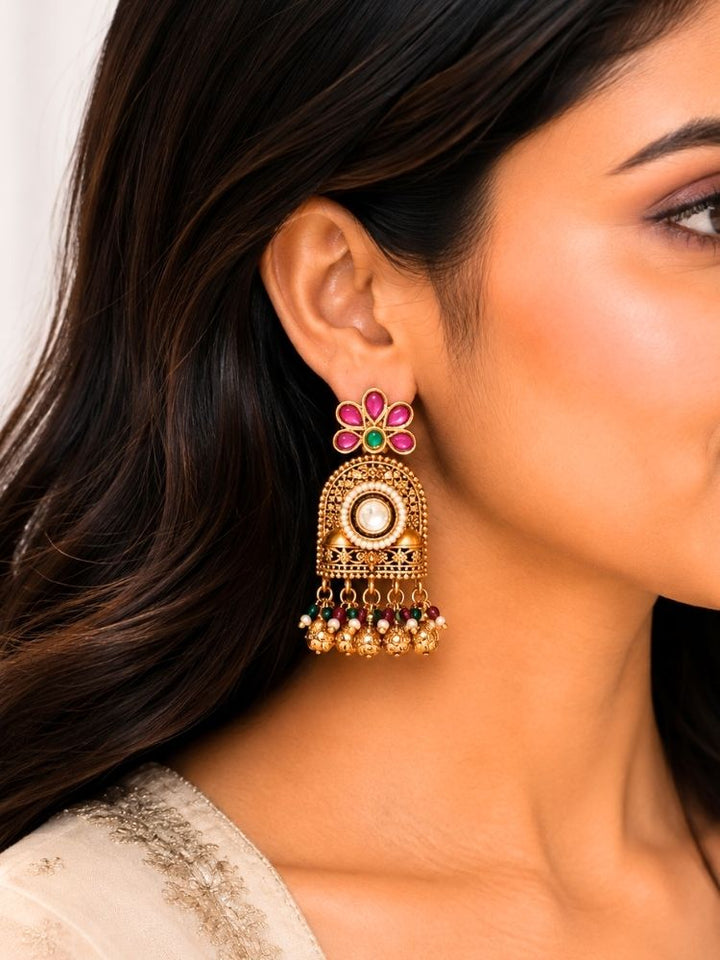 Zilaan Gold Necklace Set