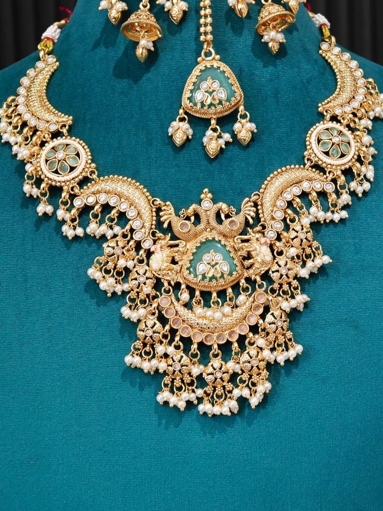 Aloura Gold Necklace Set