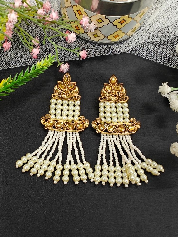 White Tripti Earrings