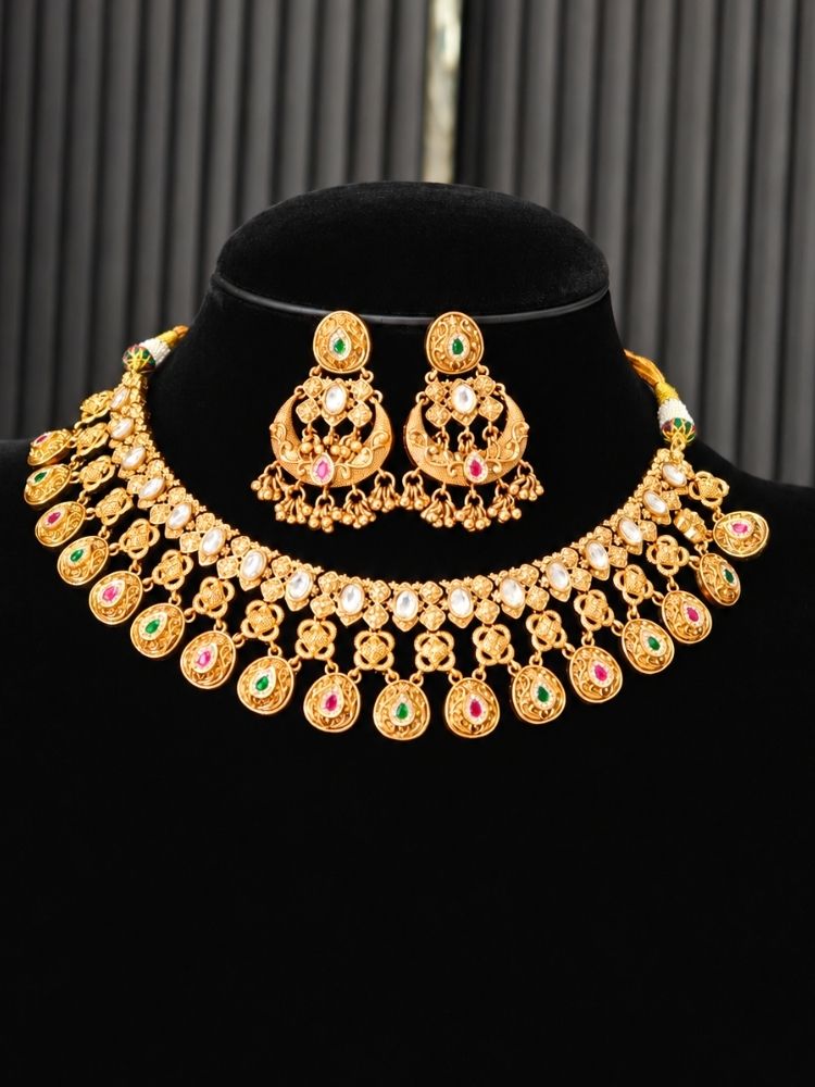 Sunehri Necklace Set