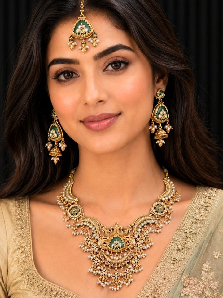 Aloura Gold Necklace Set