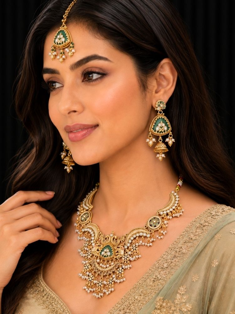 Aloura Gold Necklace Set
