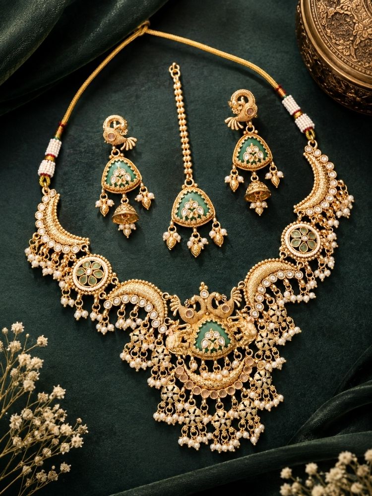 Aloura Gold Necklace Set