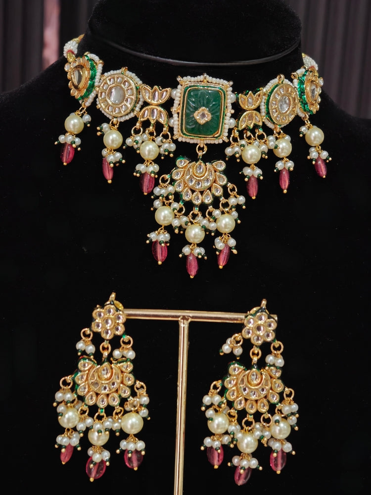 Roshanara Green Necklace Set