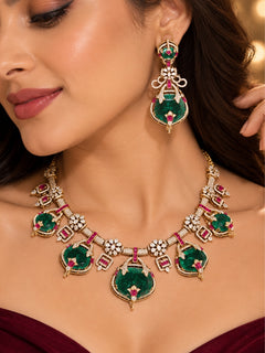Magdalena Necklace Set