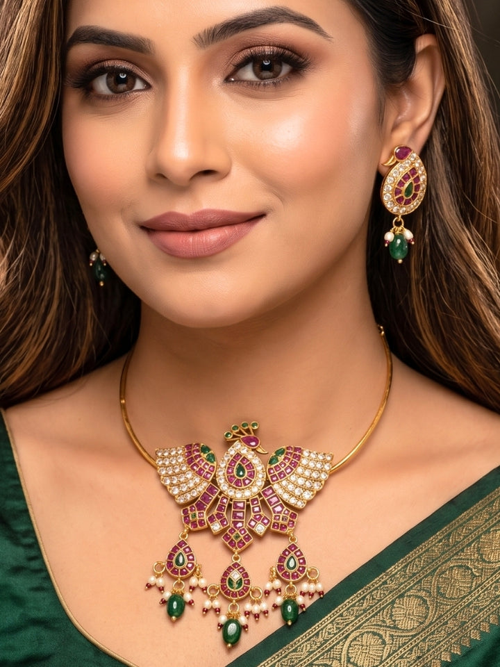 Aquila Necklace Set
