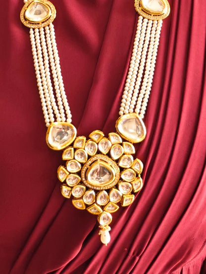 White Pratibha Necklace Set