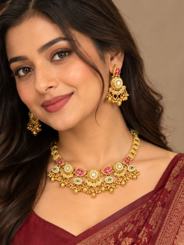 Gulrez Necklace Set
