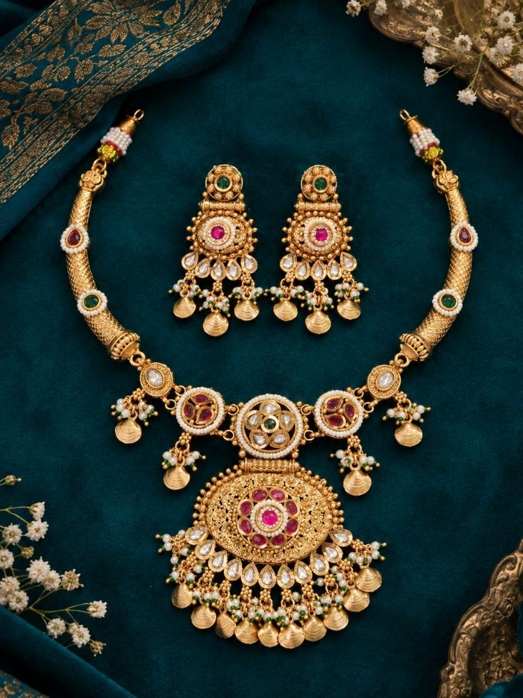 Arshia Necklace Set