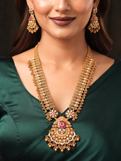 Indivara Necklace Set