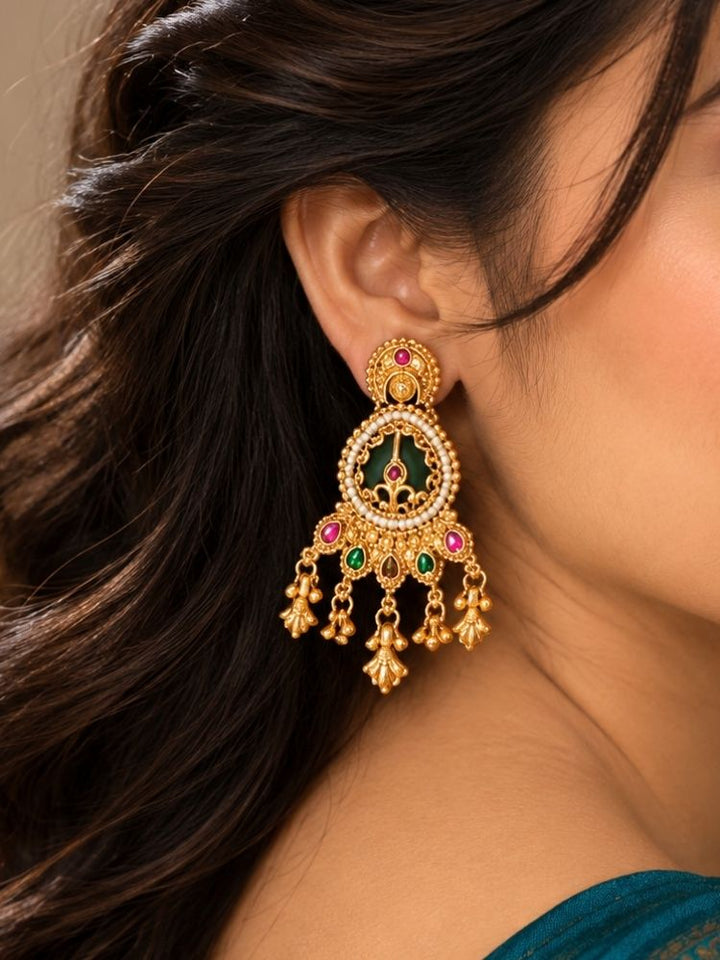 Tavisha Necklace Set
