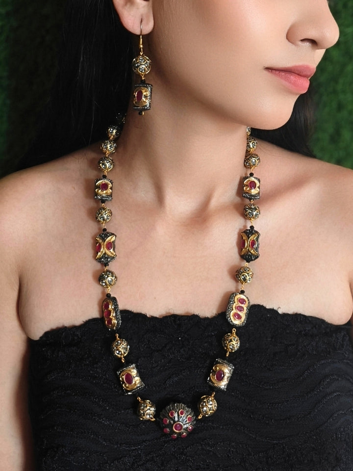 Black Trisha Necklace Set