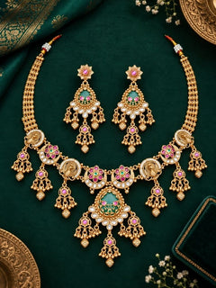 Aarna Necklace Set