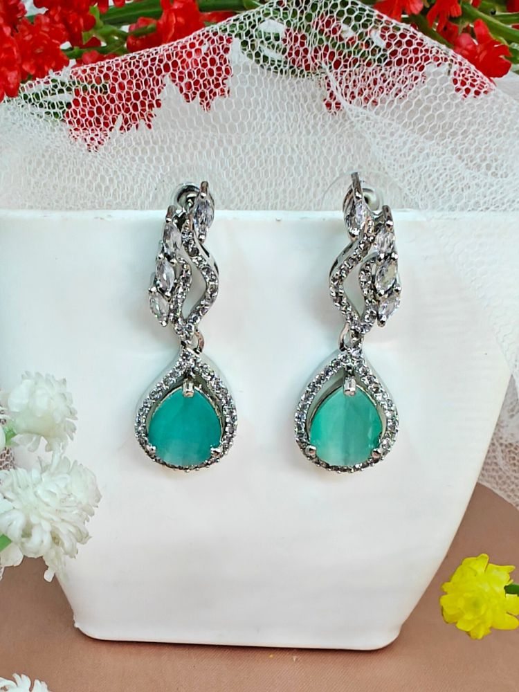 Ariana Mint Green Earrings