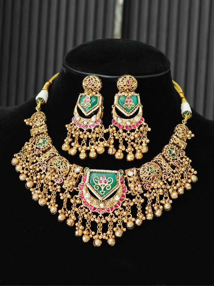 Debjani Necklace Set