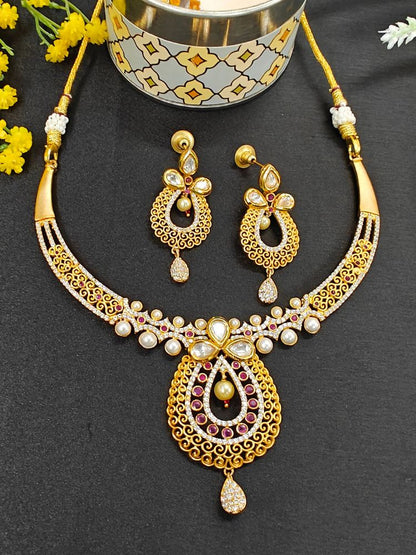 Gold Kashvi Necklace Set