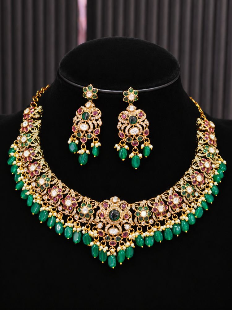 Sharmeen Ruby Pink & Green Collar Necklace Set