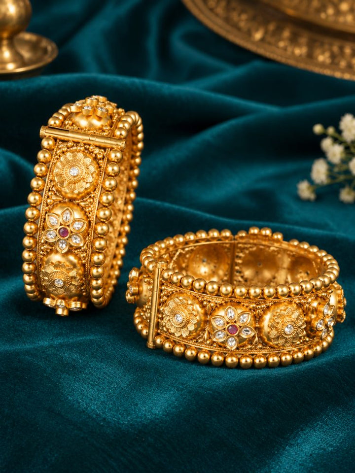 Sanober Bangle Set