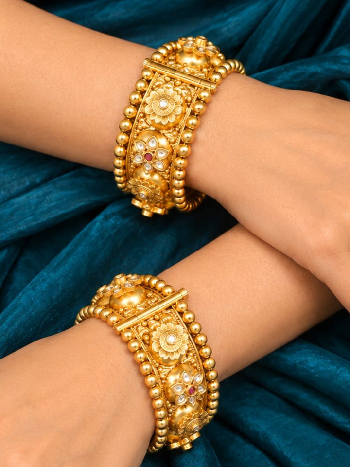 Sanober Bangle Set